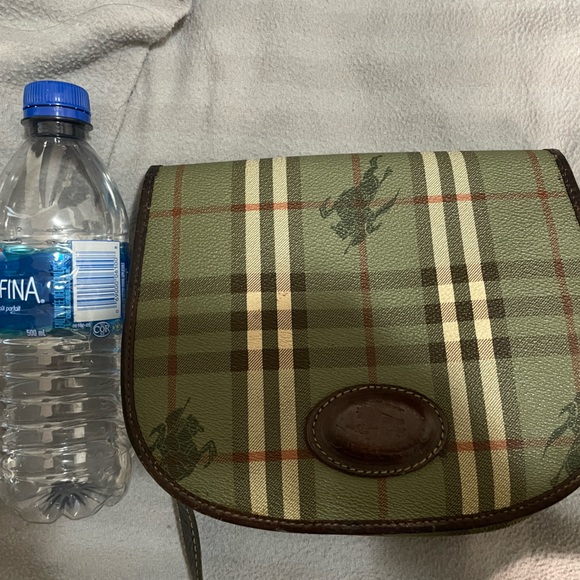 "Rare" Vintage Burberry Crossbody NovaCheck - Picture 13 of 16